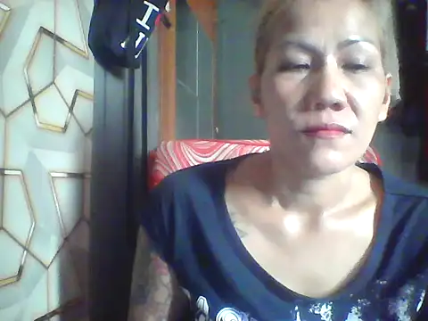 Snapshot of pinayheartaker chatting on July 12, 4:02 am pinayheartaker online show from July 12, 4:02 am