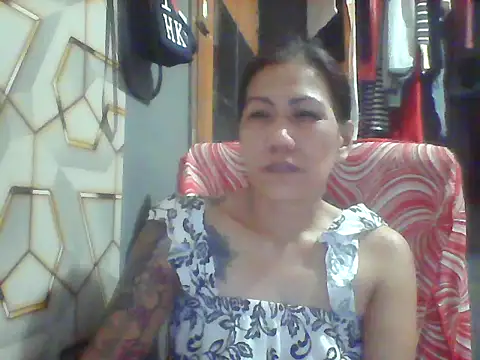 Snapshot of pinayheartaker chatting on June 5, 12:00 pm pinayheartaker online show from June 5, 12:00 pm