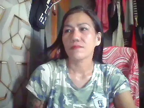 Snapshot of pinayheartaker chatting on June 10, 1:07 am pinayheartaker online show from June 10, 1:07 am