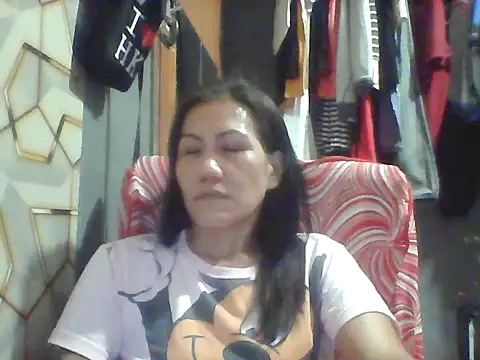 Snapshot of pinayheartaker chatting on May 30, 3:28 pm pinayheartaker online show from May 30, 3:28 pm