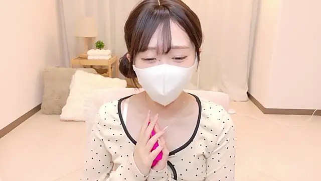 Snapshot of YURInya_ chatting on July 12, 12:28 pm YURInya online show from July 12, 12:28 pm