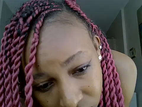 cocolaurah online show from June 7, 11:37 am