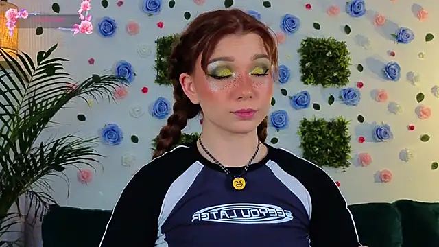 justmeavery online show from May 29, 1:00 am