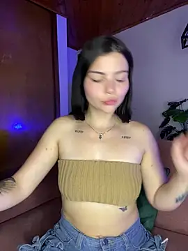 Snapshot of Maia_afrodita chatting on May 28, 7:53 pm Maia afrodita online show from May 28, 7:53 pm