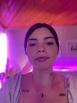 Snapshot of Maia_afrodita chatting on June 30, 6:52 pm Maia afrodita online show from June 30, 6:52 pm