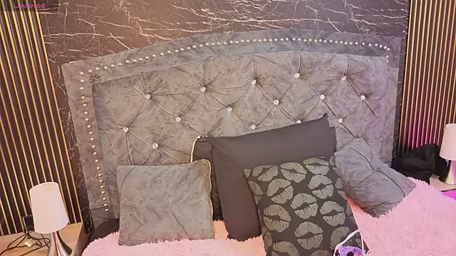 Snapshot of AlexandraNoxx chatting on July 9, 12:15 pm AlexandraNoxx online show from July 9, 12:15 pm