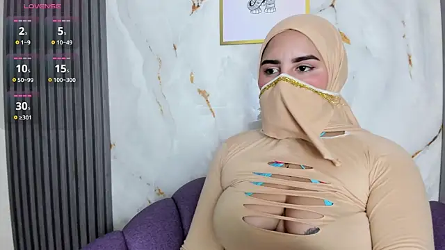 mariam akel online show from June 4, 1:32 am