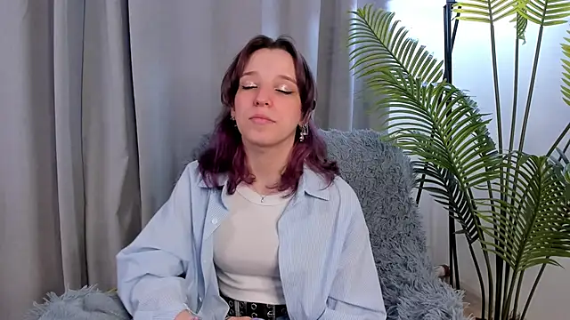SierraDeliso online show from May 30, 12:33 pm
