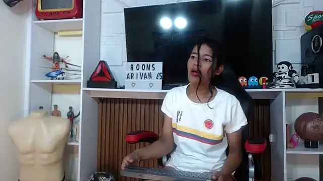  QueenMarilyn online show from June 20, 7:41 pm