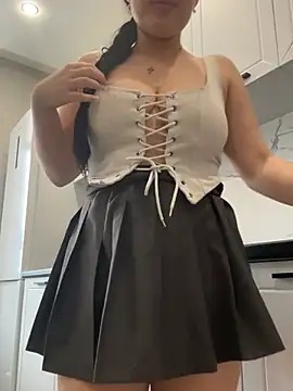 PeachDoll- online show from May 30, 10:21 am