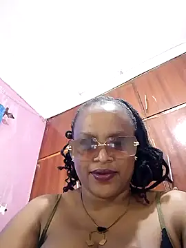 Snapshot of Melissafacts chatting on July 12, 11:33 am Melissafacts online show from July 12, 11:33 am
