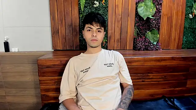 FedeViale online show from June 26, 3:45 am