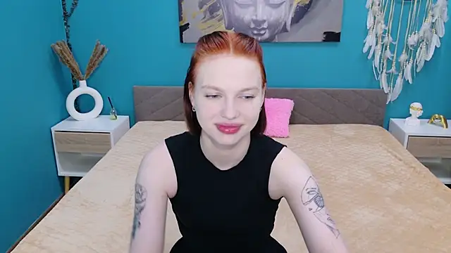 Snapshot of Nora_Finch chatting on June 19, 10:32 am Nora Finch online show from June 19, 10:32 am