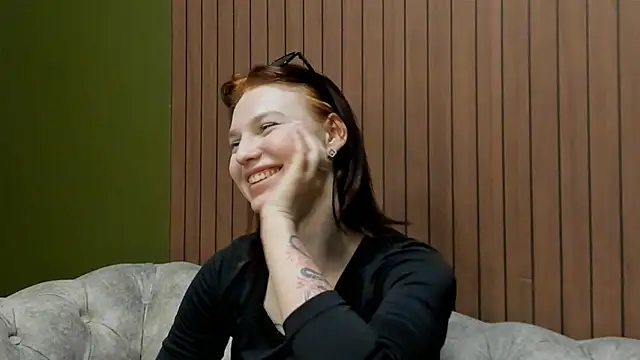 Snapshot of Nora_Finch chatting on May 28, 12:11 pm Nora Finch online show from May 28, 12:11 pm