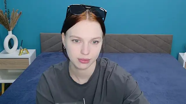 Snapshot of Nora_Finch chatting on June 12, 10:13 am Nora Finch online show from June 12, 10:13 am