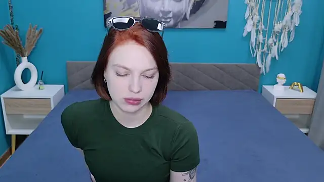 Snapshot of Nora_Finch chatting on June 15, 10:15 am Nora Finch online show from June 15, 10:15 am