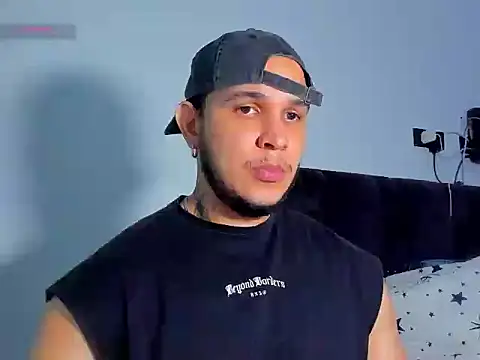 Snapshot of jacob_lautnerr chatting on June 9, 9:27 pm jacob lautnerr online show from June 9, 9:27 pm
