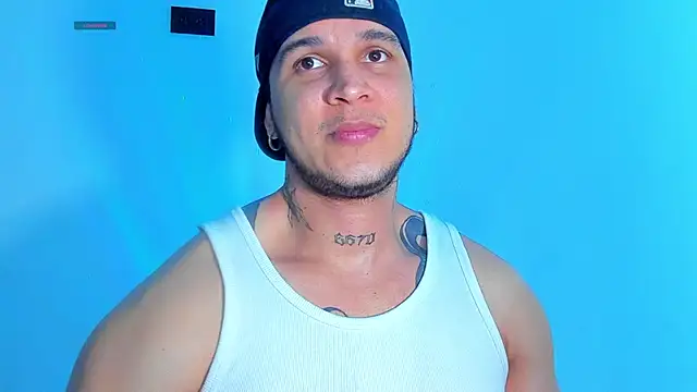 Snapshot of jacob_lautnerr chatting on July 2, 6:52 am jacob lautnerr online show from July 2, 6:52 am