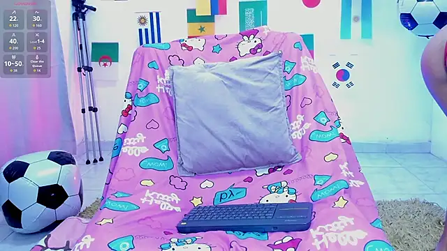 Snapshot of lulu_petite chatting on July 10, 6:52 pm lulu petite online show from July 10, 6:52 pm