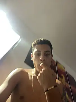 Luxury Guy online show from May 31, 6:52 am
