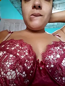 bruninhasurfi online show from June 15, 4:28 pm