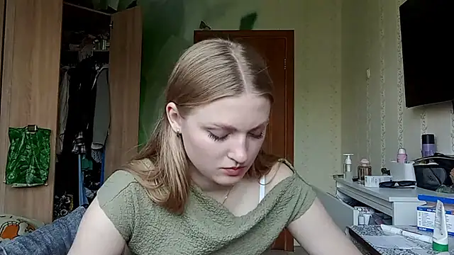 Snapshot of NorineGressett chatting on June 10, 3:35 pm NorineGressett online show from June 10, 3:35 pm