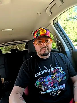 StarkContrast46 online show from June 16, 10:10 pm