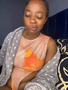 Snapshot of HotGarotinha chatting on July 7, 6:58 am HotGarotinha online show from July 7, 6:58 am