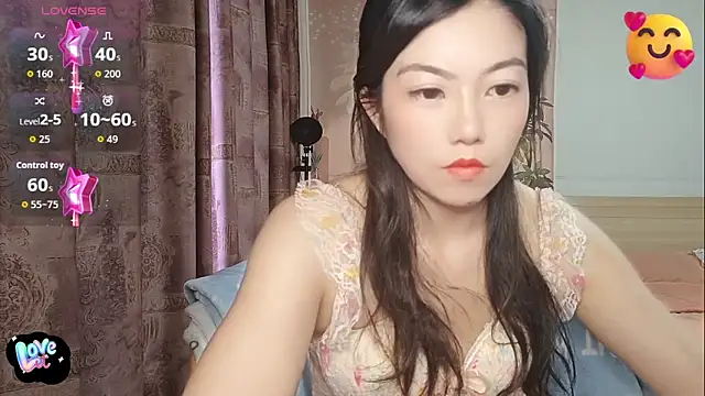 luluya-888 online show from June 10, 9:43 am