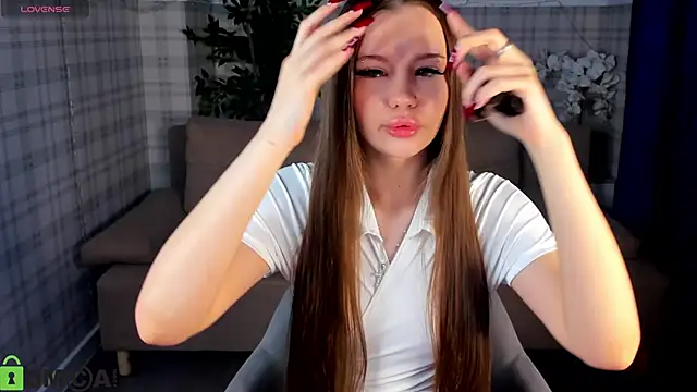 Ella Butler online show from June 4, 11:04 am