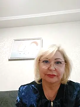 MilaLoveX online show from June 1, 2:06 pm
