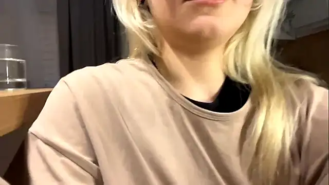 AngelicaMells online show from May 28, 6:14 pm