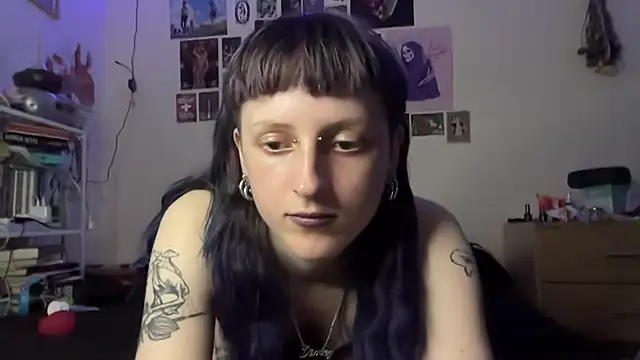 batzy666 online show from June 1, 12:05 pm