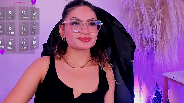 emilymjs  online show from May 29, 4:29 am