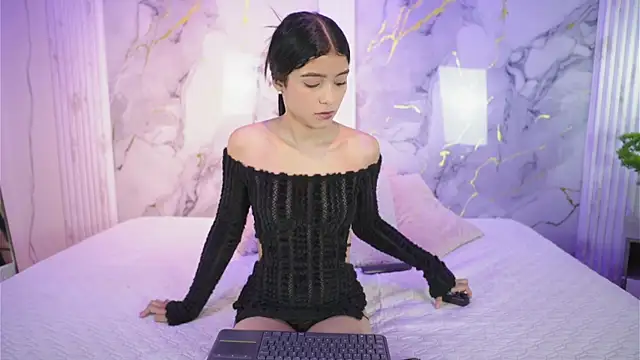 Tiffany yu online show from May 28, 2:23 pm