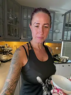 GermanMilfJasmin online show from July 8, 7:20 am