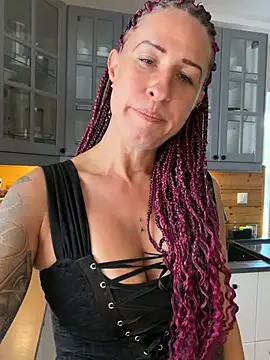GermanMilfJasmin online show from July 3, 8:21 am