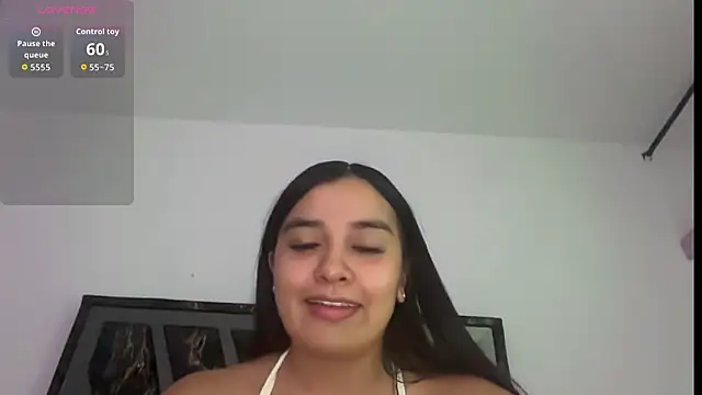 Snapshot of HaileyBieber_ chatting on June 16, 12:21 am HaileyBieber online show from June 16, 12:21 am