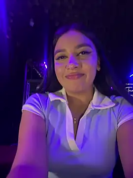 Snapshot of HaileyBieber_ chatting on June 12, 12:08 am HaileyBieber online show from June 12, 12:08 am