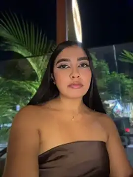 Snapshot of HaileyBieber_ chatting on June 20, 2:16 am HaileyBieber online show from June 20, 2:16 am