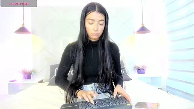 Snapshot of SARAH_COLLENS_ chatting on July 15, 11:39 am SARAH COLLENS online show from July 15, 11:39 am