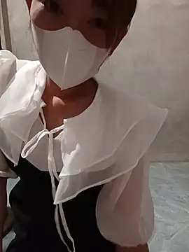 Snapshot of -Trinina- chatting on June 28, 4:02 pm -Trinina- online show from June 28, 4:02 pm