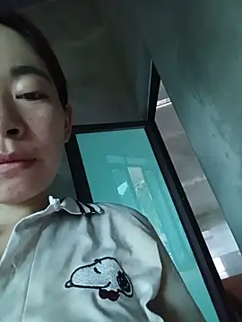 Snapshot of -Trinina- chatting on June 7, 11:04 am -Trinina- online show from June 7, 11:04 am