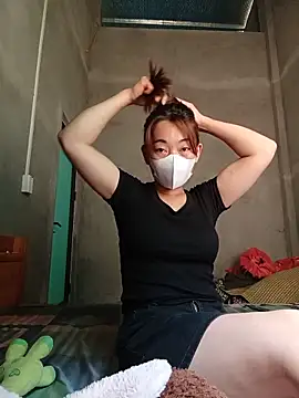 Snapshot of -Trinina- chatting on June 14, 5:19 am -Trinina- online show from June 14, 5:19 am
