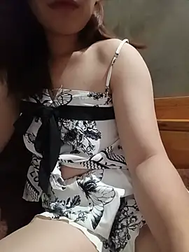 Snapshot of -Trinina- chatting on July 11, 2:06 pm -Trinina- online show from July 11, 2:06 pm