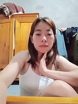 Snapshot of -Trinina- chatting on June 4, 5:06 pm -Trinina- online show from June 4, 5:06 pm