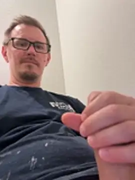 Snapshot of Hardpaul85 chatting on July 12, 7:37 pm Hardpaul85 online show from July 12, 7:37 pm
