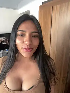 Caro Mildrey online show from June 11, 9:34 pm