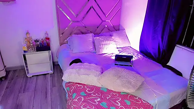 dayana sweetx online show from July 8, 7:31 am