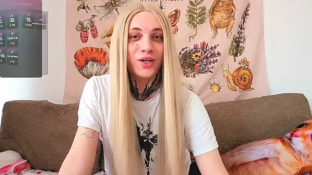Chloecherry online show from June 19, 6:19 am